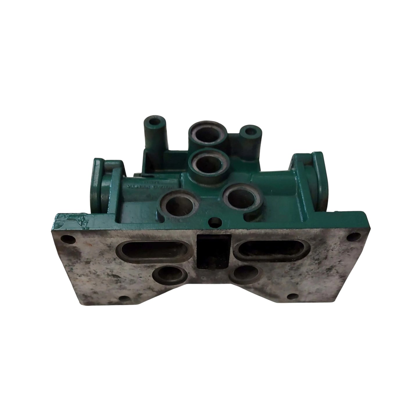 3581943 - Oil Filter Housing