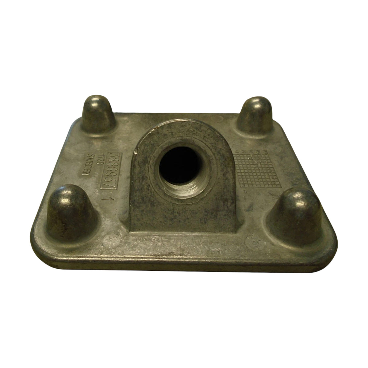 3886957 - Pipe Retainer